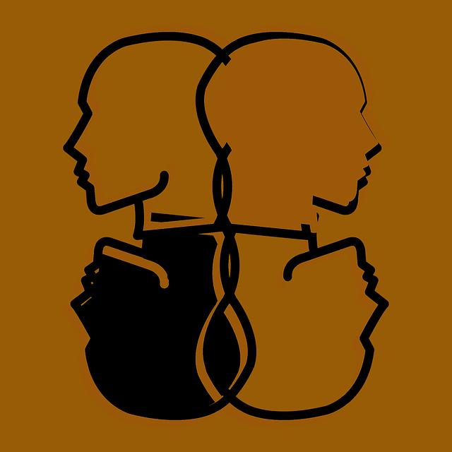 Síntomas de líquido con sangre en la rodilla